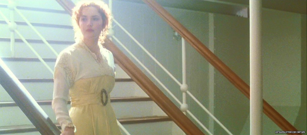 titanic_deleted-scenes_rose-visits-third-class_005